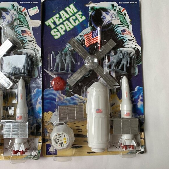 Tri Toy Limited Team Space Astronaut Toys Set Figures Vintage New - Picture 2 of 7